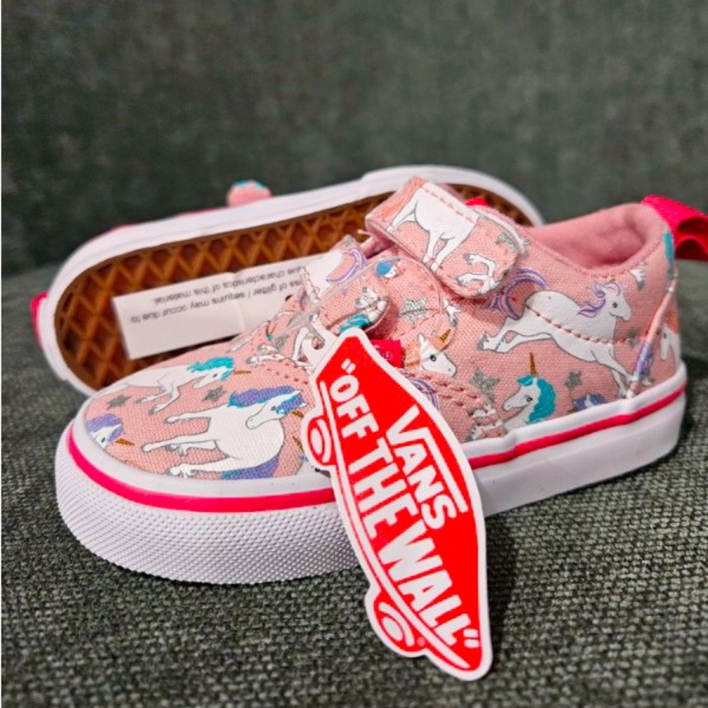 TODDLER Vans Doheny unicorn powder pink/white. NWT. Size 6